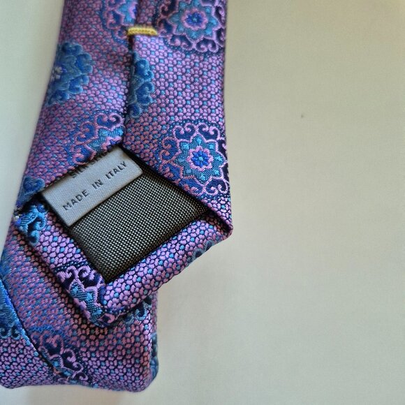 Canali 100% Silk Pink and Blue Medallion Tie - Picture 5 of 7